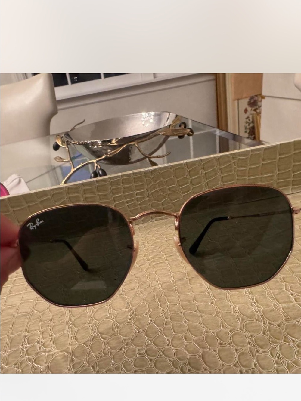 Ray-Ban Women’s Rose Gold Frame Sunglasses with Green Lenses